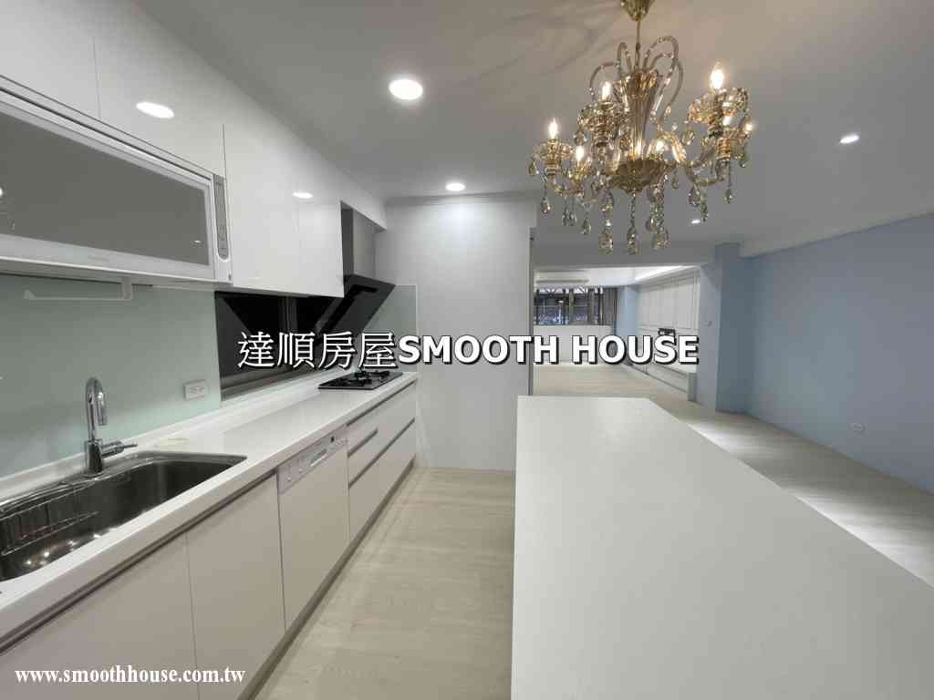 天母七段靜謐電梯2樓空間大漂亮美裝潢3+1室視意圖